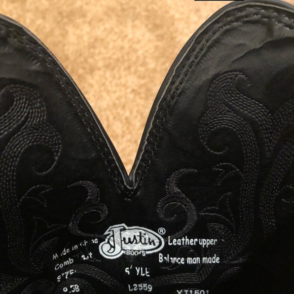 Women’s Justin Cowgirl Boots - Picture 8 of 8